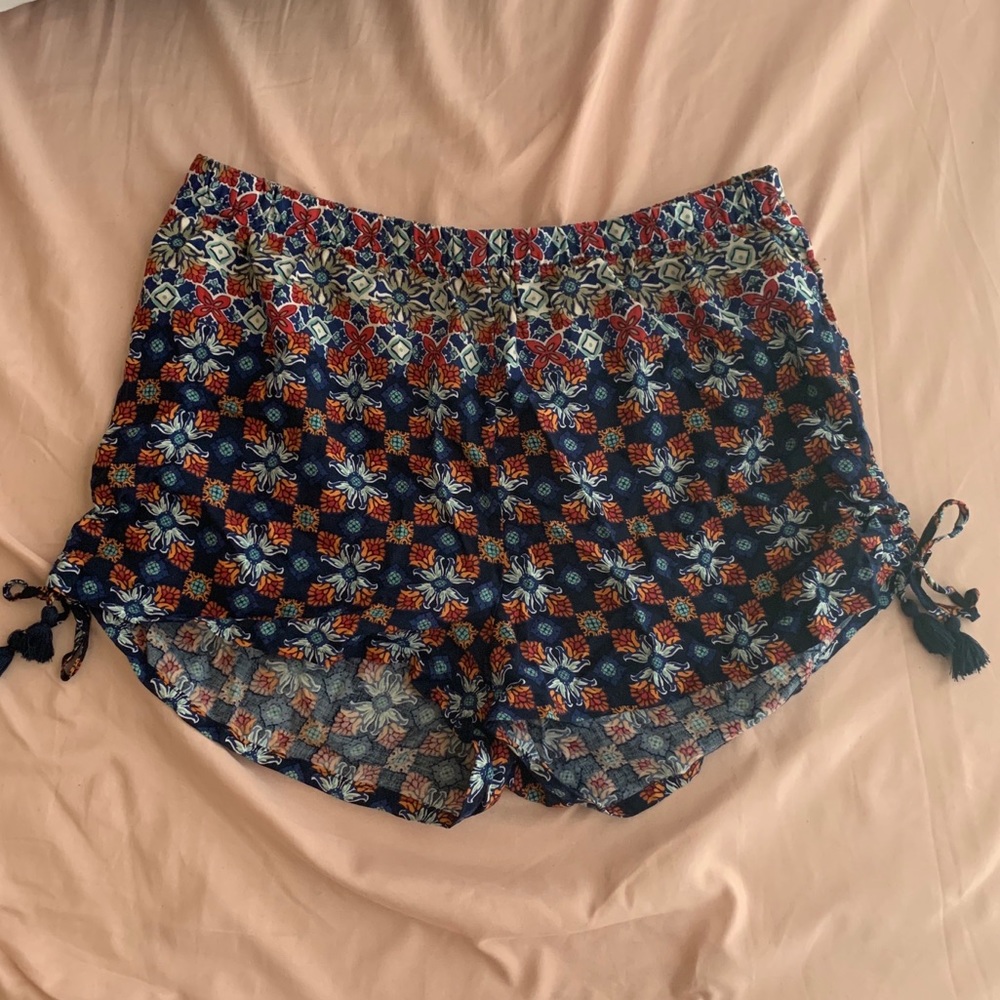 Garage flowy shorts